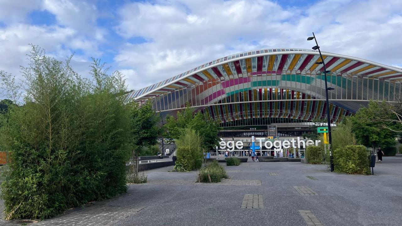 Paradis Express Neuf Face Aux Guillemins 列日 外观 照片